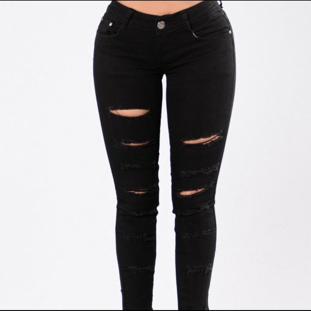 Black Fashion Nova Ripped Skinny Jeans